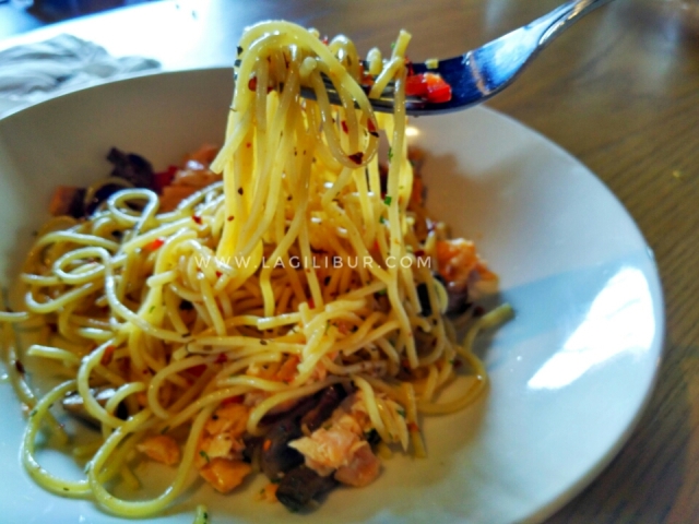 Aglio Olio Salmon Ribelica Solo