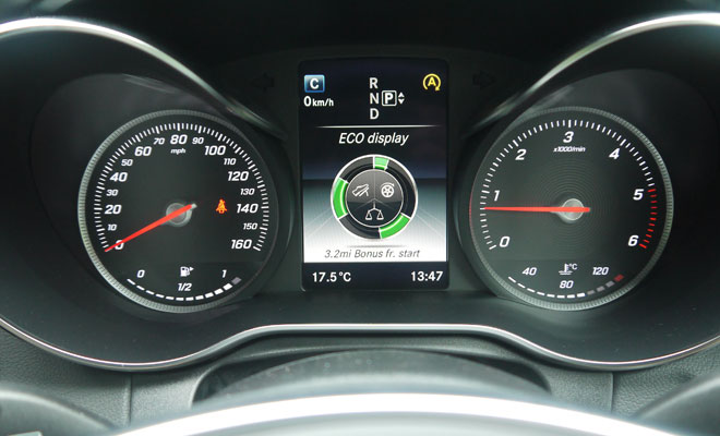 Mercedes-Benz C220 AMG Line instruments