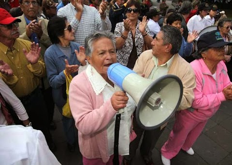 SUBSIDIOS PARA GAYS:CREAN LA PRIMERA ACADEMIA PARA HACERSE TROLO CON TITULO DE VALIDEZ NACIONAL.