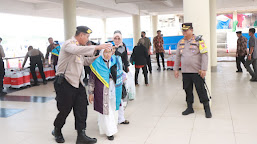 Kapolres Indramayu Pastikan Pemberangkatan Calon Jemaah Haji Kloter 1 Berjalan Lancar