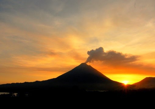 Gunung Berapi Paling Fotogenik Di Dunia