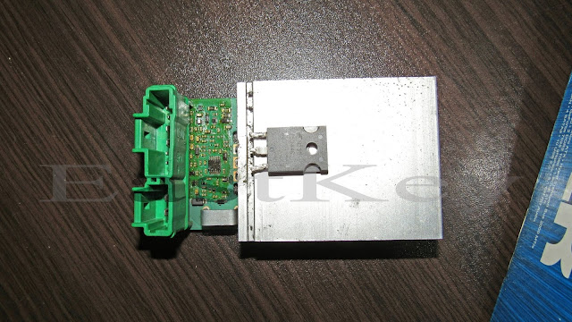 выпаянный транзистор 75344G из блока управления пежо 406