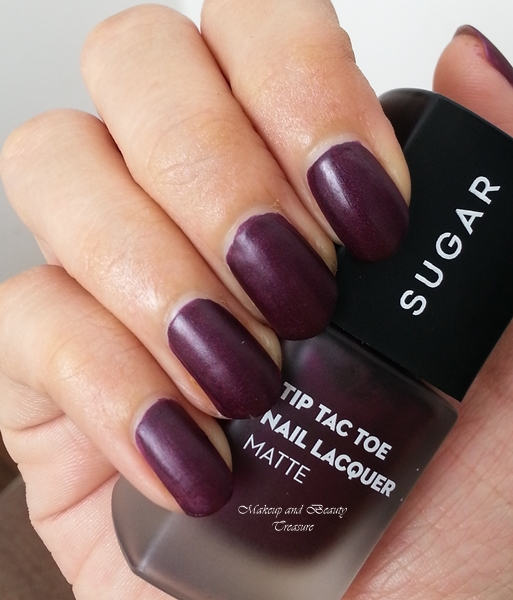 SUGAR Cosmetics Tip Tac Toe Nail Lacquer Review || Grays of God