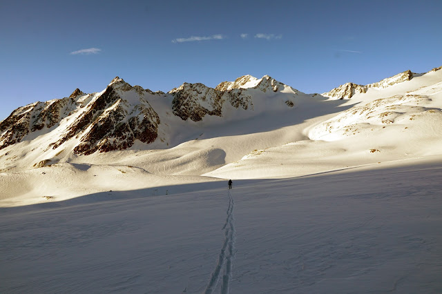 Skitury na Wildspitze. Alpejska wyprawa skiturowa.