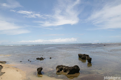 Menuju Ke Pantai Sayang Heulang Pamengpeuk Garut