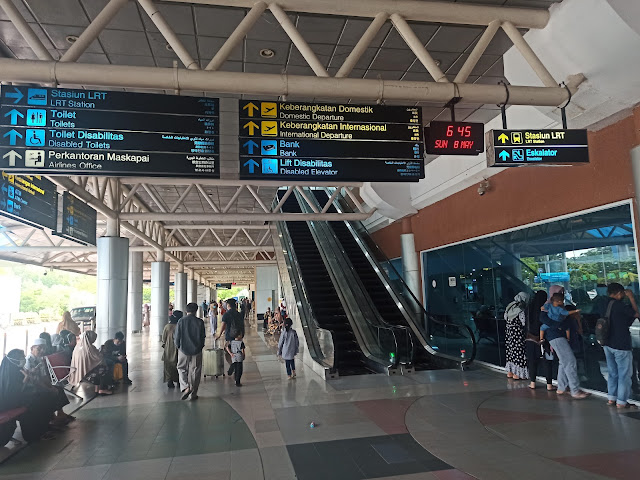 lokasi stasiun lrt palembang dekat dengan pintu keberangkatan