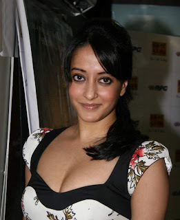 raima sen white 7