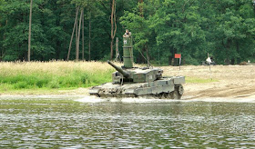 Tank Leopard Bisa Menyelam dalam Air