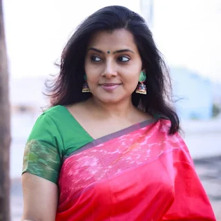 Serial Actress Shruthi Raj Beautiful Saree Pics