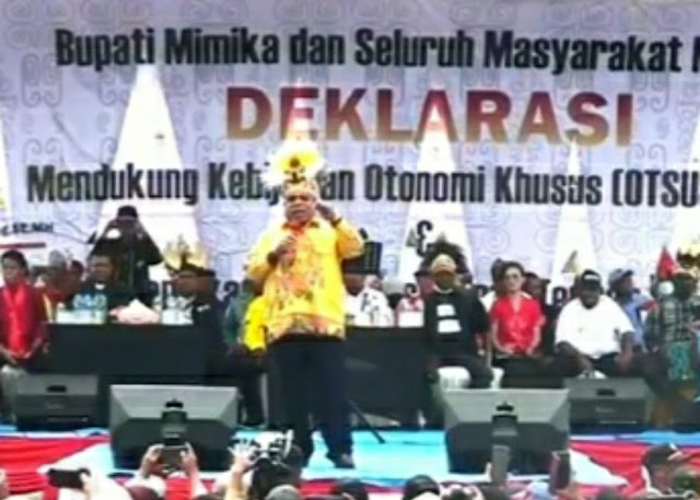 Eltinus Omaleng Deklarasi Meepago Dukung Otsus Jilid II dan DOB Papua Tengah