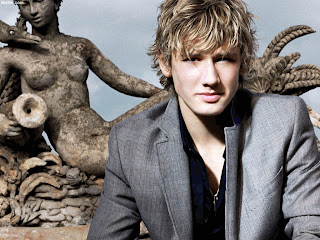 Alex-Pettyfer-Handsome-People