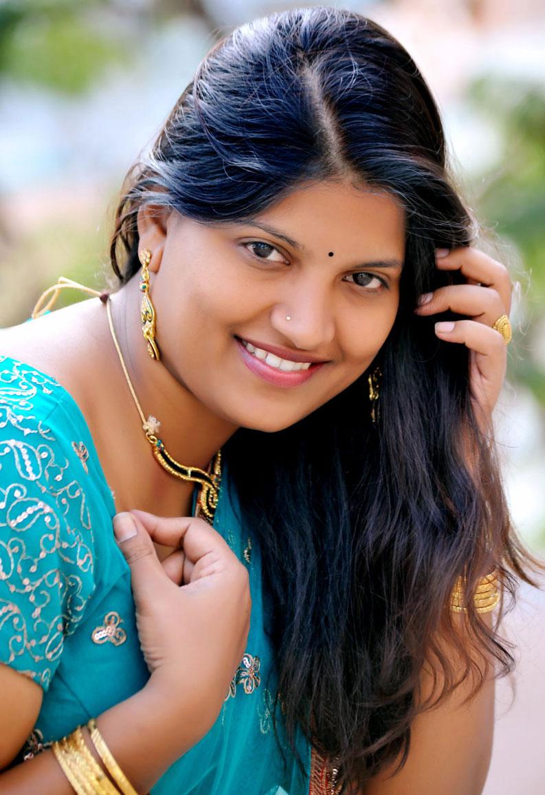 Preethi Latest Telugu Actress Saree Pics |Beautiful Indian Actress Cute Photos, Movie Stills
