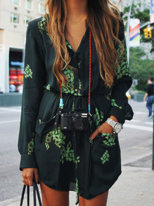 www.shein.com/Dark-Green-Long-Sleeve-Floral-Pockets-Dress-p-234119-cat-1727.html?aff_id=5061