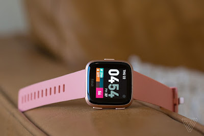 Miglior smartwatch Fitbit Versa specifiche caratteristiche prestazioni: RECENSIONE