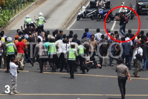Wajah & Detik Serangan Pengganas Di Sarinah Mall