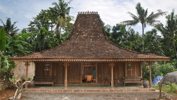 5 Rumah  Adat  Jawa  Tengah 