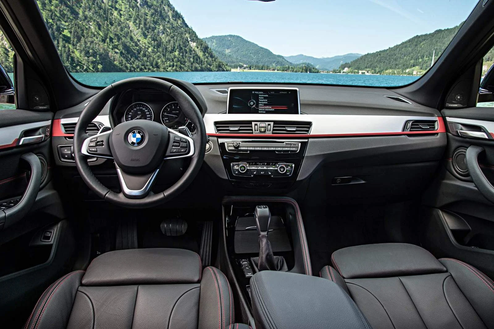 BMW X1 2016 - interior