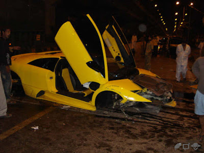 Lamborghini Murcielago LP640 Crash in Bombay