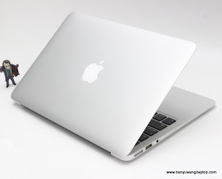 Jual MacBook Air Core i7 _11.6-inch_Mid 2011 di Banyuwangi
