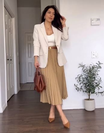6 Inspirasi Outfit Clean Look Wanita yang Cocok untuk Sehari hari
