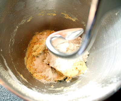 Oppskrift Hjemmebakte Rundstykker Burgerbrød Havrerundstykker Gulrotbrød