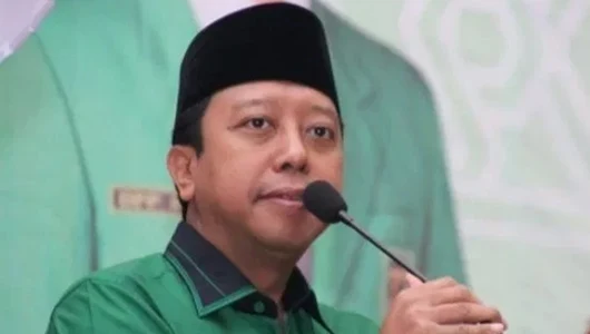 Soal Makelar Doa, Rommy: Fadli Belajar Bahasa Arab Dulu Deh