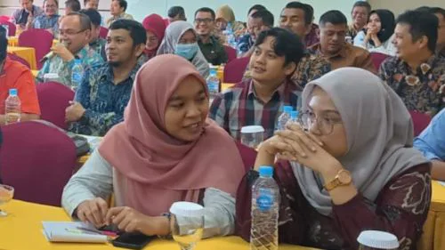 Rakor Publikasi dan Dokumentasi Bawaslu Sumbar, Alni Sebut Humas Penting Sebagai Pusat Informasi dan Menjaga Citra Lembaga.