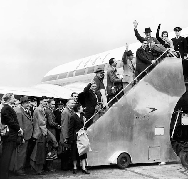 El placer de viajar en avión en los años 50