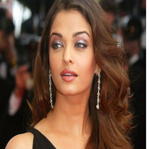 Download Aishwarya Rai Sexy Eyes Wallpapers Gallery
