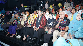 Nampak Bupati Bima dan Ketua DPRD Kab Bima ikut menyaksikan grand final