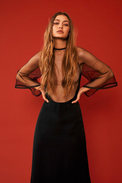 Gigi Hadid Gigi Hadid pose topless for Vogue magazine photoshoot