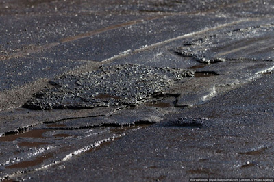 Bad Russian Roads Seen On www.coolpicturegallery.us