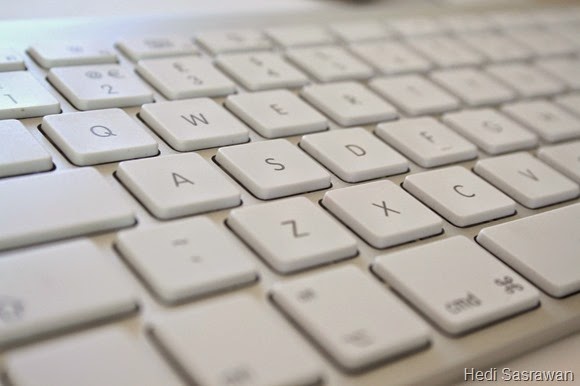 perangkat komputer keyboard