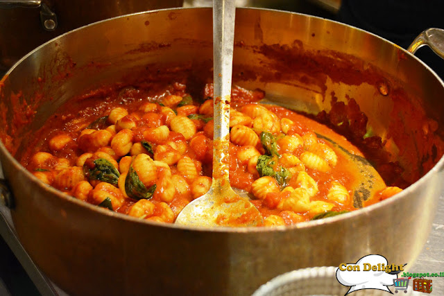 gnocchi in tomato sauce