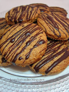 almond-oatmeal-wholemeal-biscuits