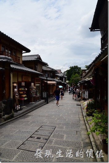 日本清水寺二年坂。