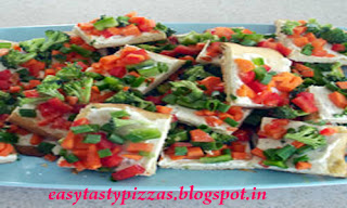 preparation of vegetable pizza