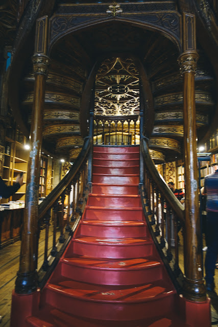 ロイ・イ・イルマオン書店（Livraria Lello e Irmão）