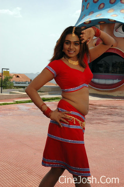 Actress Abhinaya Shree Gorgeous Sexy Hot Photo Gallery
