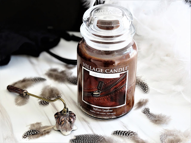 avis Italian Leather de Village Candle, italian leather village candle, avis bougie italian leather, italian leather village candle review, blog bougie, avis bougie village candle, bougie parfumee village candle, village candle review, bougie cuir italien, bougie cuir