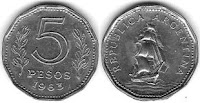 5 pesos argentinos