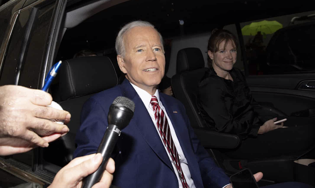 Joe Biden raises $6.3m in 24 hours, outstripping Bernie Sanders and Beto O'Rourke – as it happened