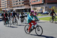 Marcha ciclista antimilitar en Precicast Barakaldo