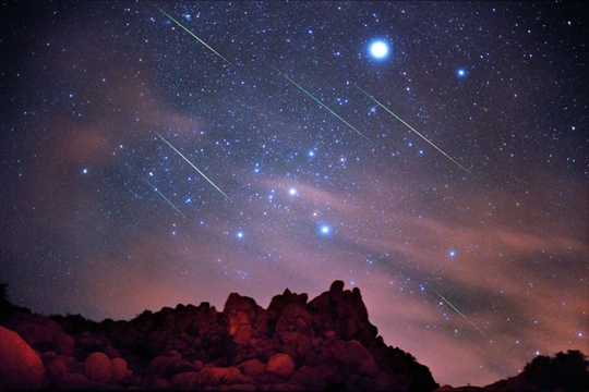 http://silentobserver68.blogspot.com/2012/12/in-aumento-gli-impatti-meteoritici-cosa.html