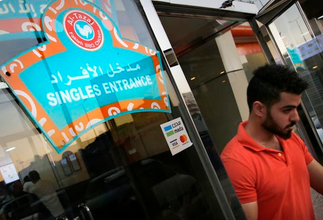 Segregation of men and women in restaurants stopped by Saudi Arabia