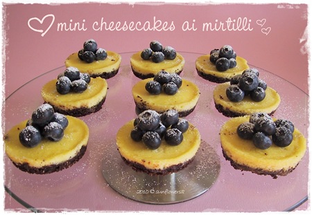 Mini cheeesecake ai mirtilli