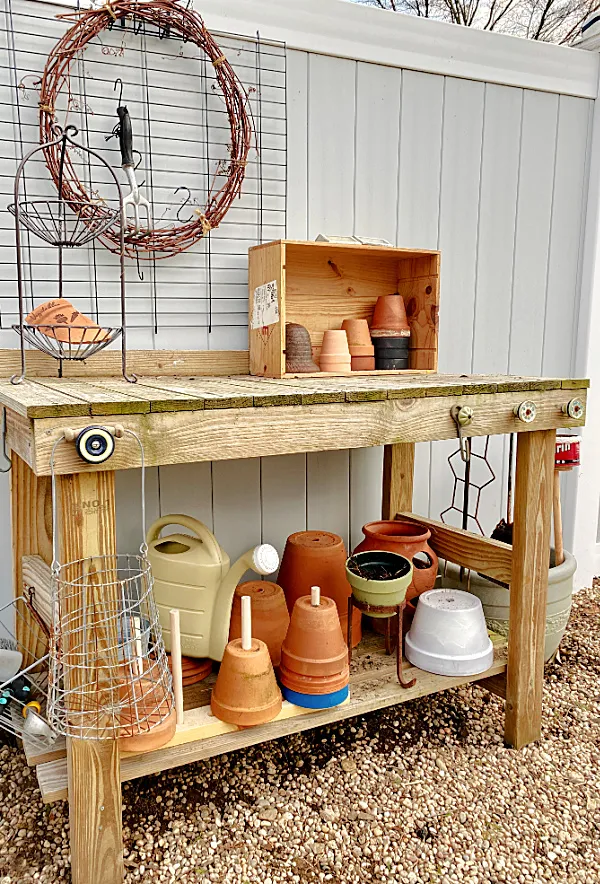 potting bench area