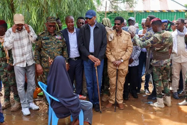 Ra’isul Wasaare Xamse oo Indhihiisa kusoo arkay dhibaatada ka taagan Doolow