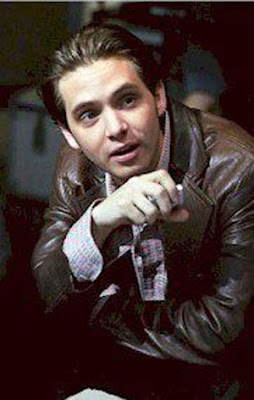 Aaron Stanford pics