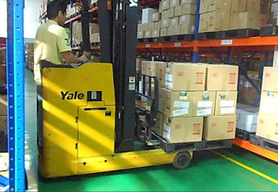 Yale reach truck FBR20S Z 2 tấn